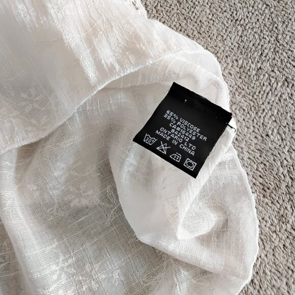 Evidence white mesh top/tunic - Picture 7 of 12